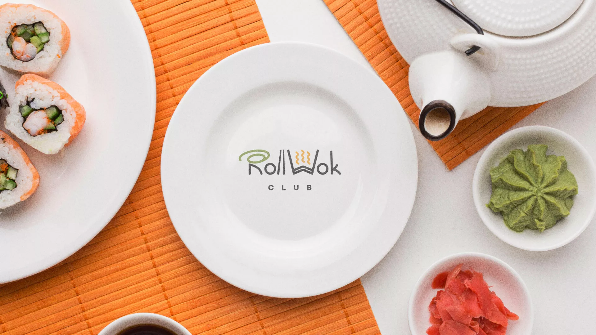 Разработка логотипа и фирменного стиля суши-бара «Roll Wok Club» в Правдинске